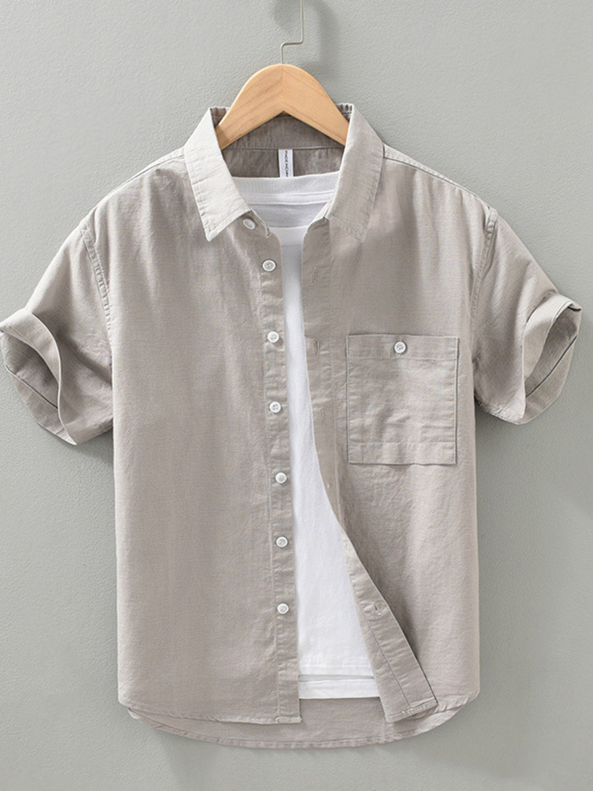 Men's Full Size Casual Short Sleeve Button-Down Shirt with Chest Pocket Plus Size | STAHlin RADIANCE