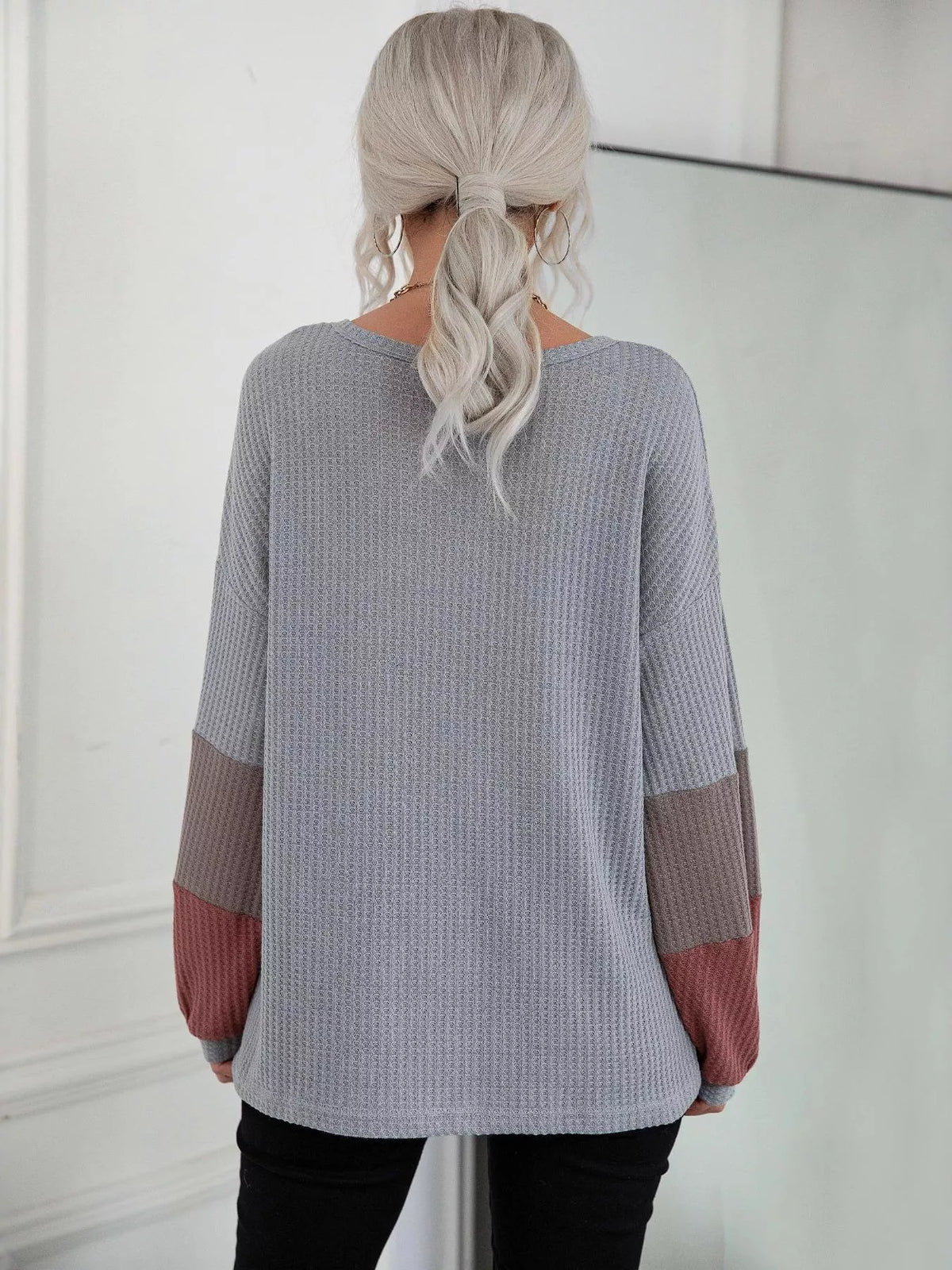 V-Neck Waffle Knit Long Sleeve T-Shirt | STAHlin RADIANCE